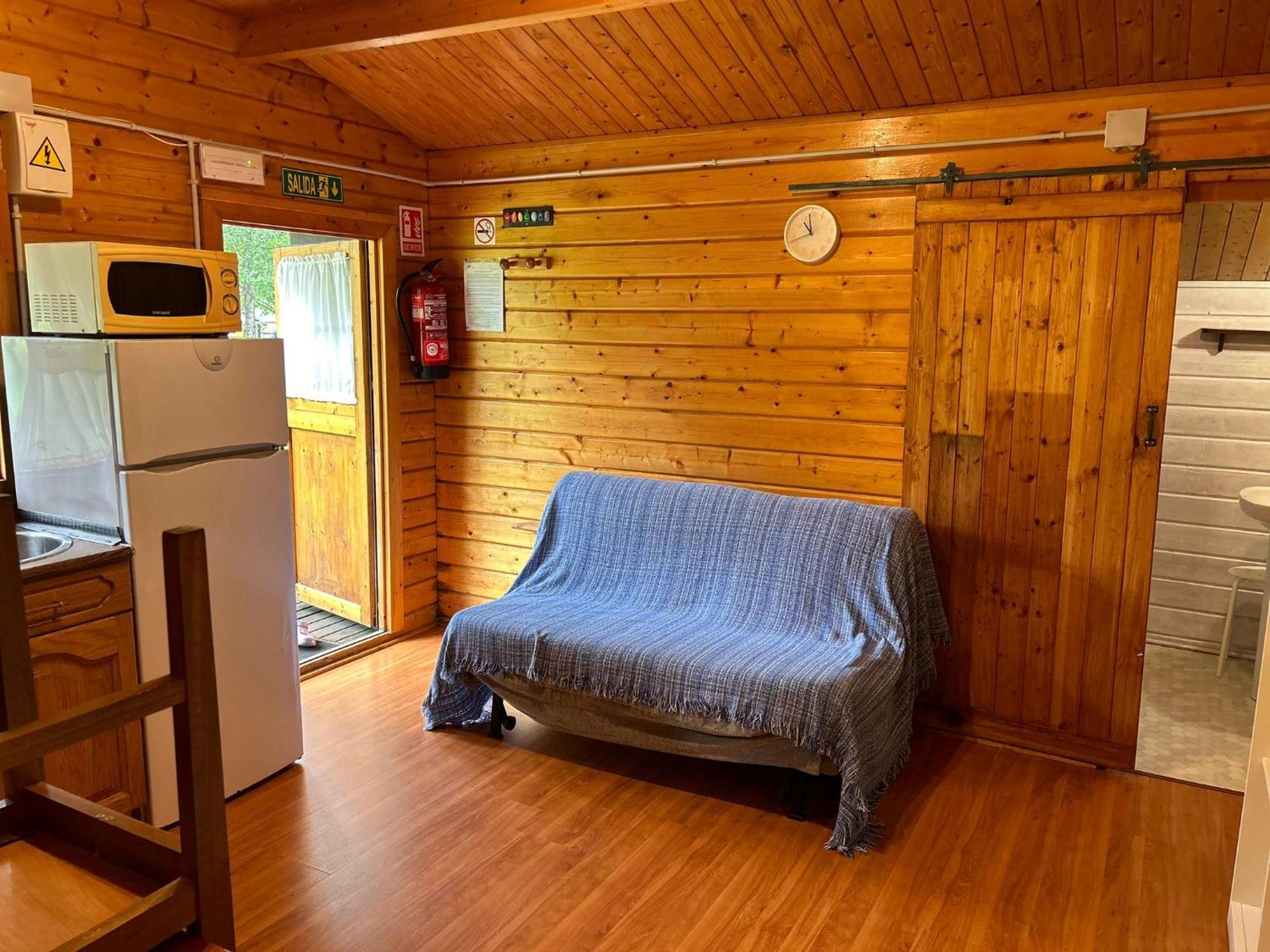 Camping A Grandella El Franco Camera foto